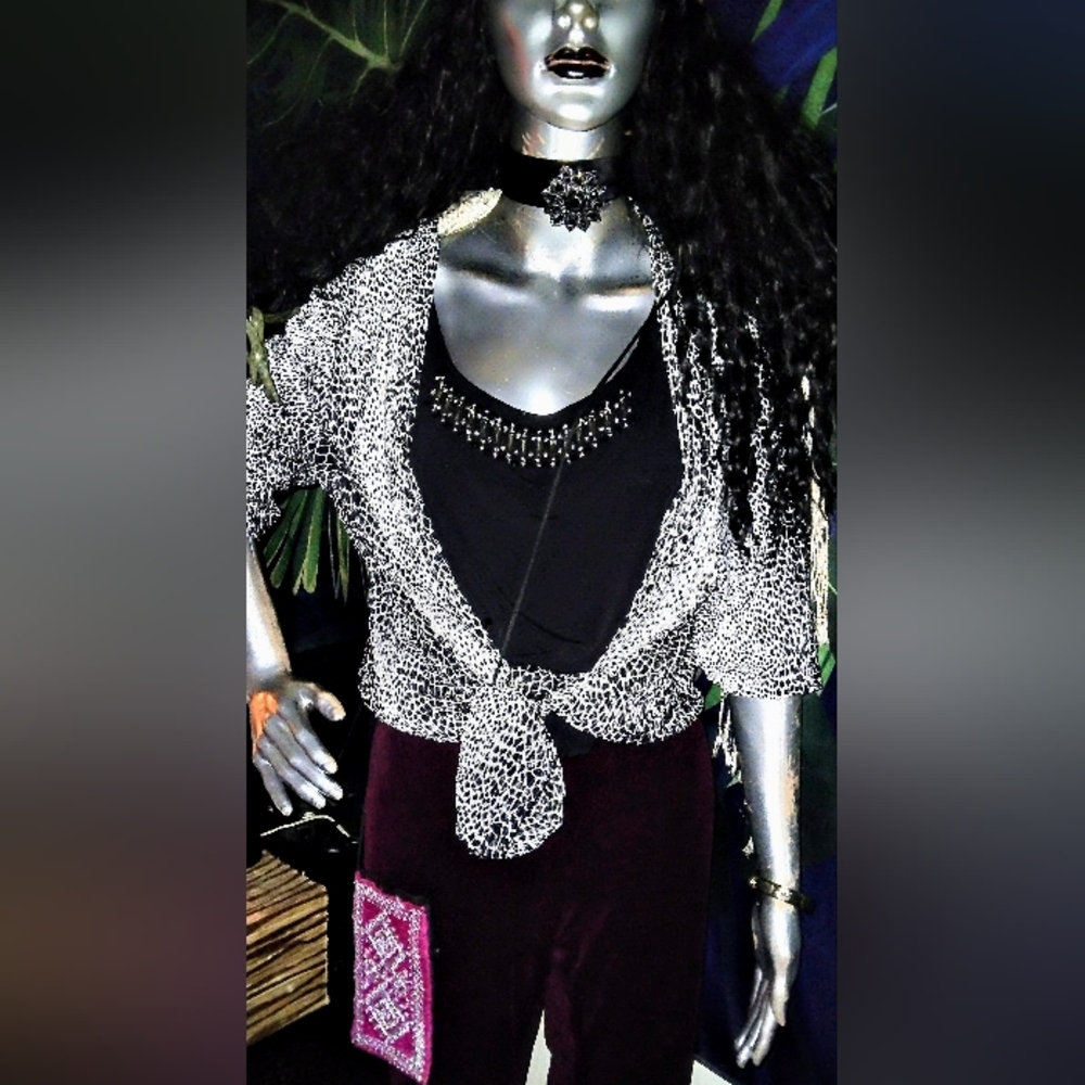 JM Collection Black and White Patterned Top